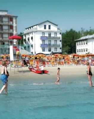 Hotel Iride & Spa Cesena Bagian luar foto