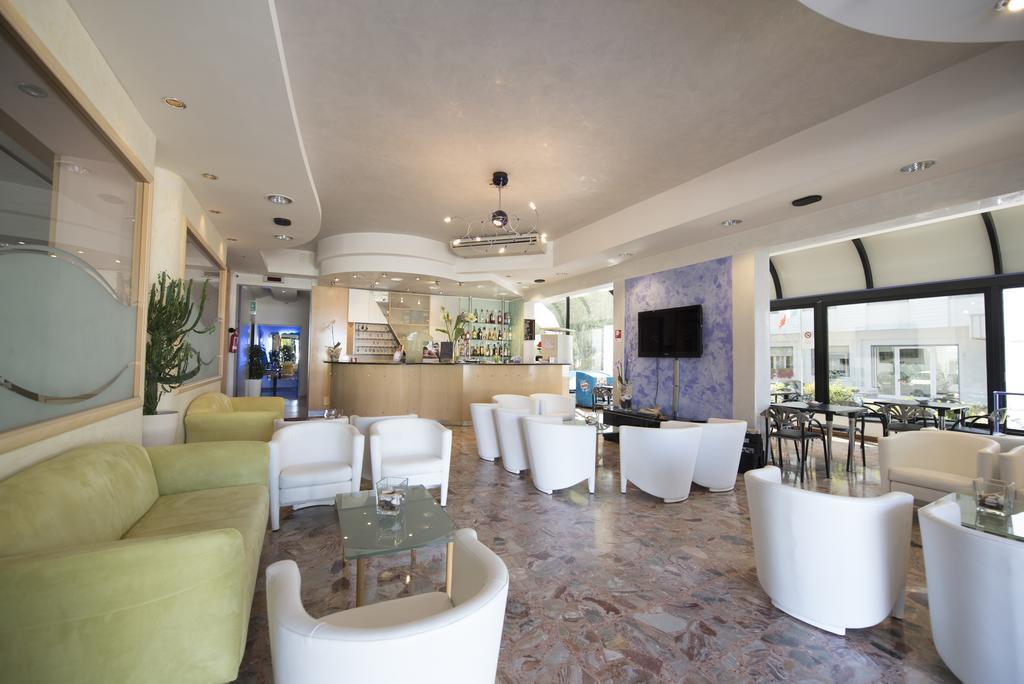 Hotel Iride & Spa Cesena Bagian luar foto